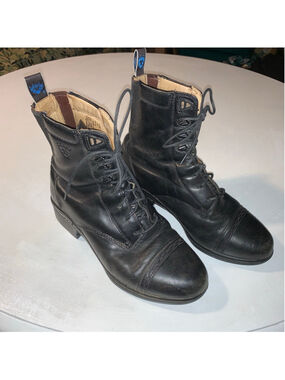 Women's Ariat Black Lace Up Boots 7.5